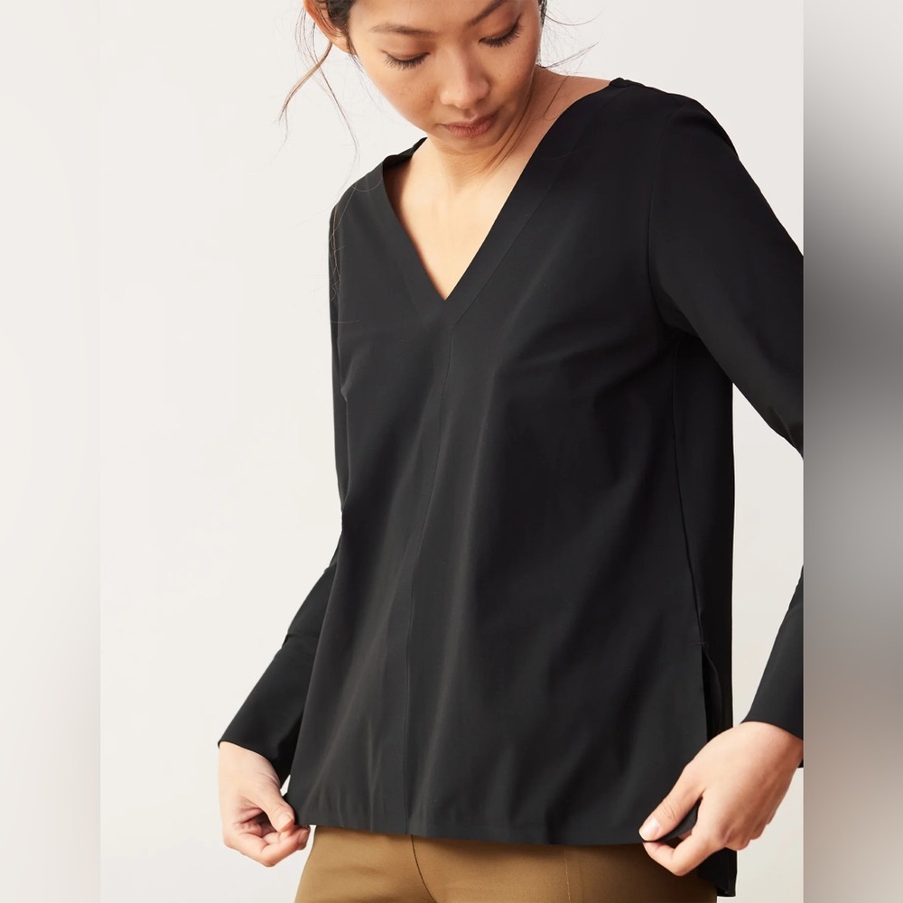 ADAY Something Tailored Shirt V Neck UPF50+ Black Office Travel Minimalist.  13